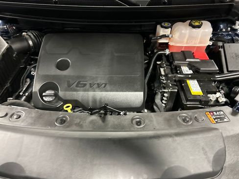 Used 2023 Buick Enclave Essence w/ Experience Buick Package FWD image 28