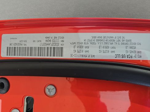 Used 2017 Dodge Challenger R/T Scat Pack RWD image 31