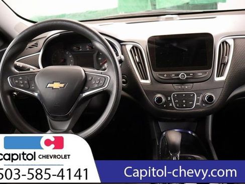 Used 2024 Chevrolet Malibu LT image 15