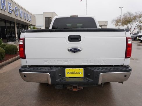 Used 2015 Ford F250 XLT w/ XLT Premium Package image 5