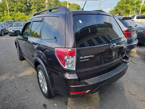 Used 2013 Subaru Forester 2.5X Premium w/ Plus Pkg AWD/4WD image 4