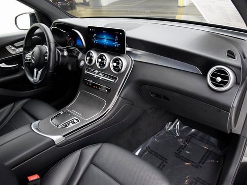 Used 2021 Mercedes-Benz GLC 300 GLC 300 image 14
