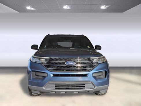 Certified 2020 Ford Explorer XLT image 5