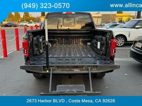 Used 2016 Ford F150 Platinum w/ Equipment Group 701A Luxury image 16