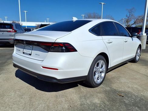 Used 2026 Honda Accord LX image 13
