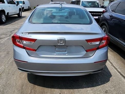 Used 2019 Honda Accord LX image 13
