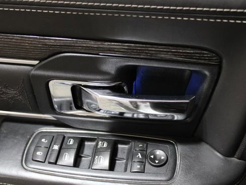 Used 2016 RAM 2500 Limited image 15