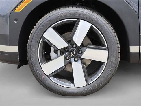 New 2026 Hyundai Santa Fe Limited AWD/4WD image 9