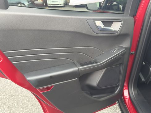 Used 2023 Ford Escape SE FWD image 22