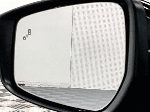 New 2025 Nissan Versa SV w/ Trunk Package image 24