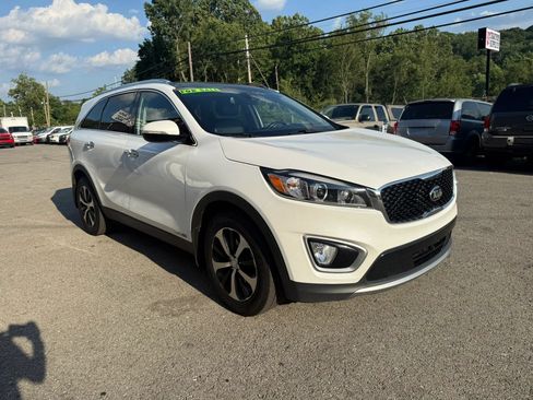 Used 2017 Kia Sorento EX w/ EX Advanced Touring Package AWD/4WD image 3