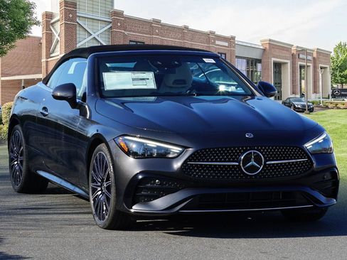 New 2026 Mercedes-Benz CLE 450 4MATIC Cabriolet image 3