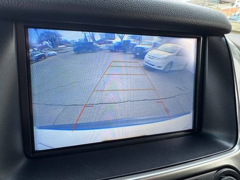 Used 2019 Chevrolet Tahoe 4WD w/ Suspension Package, Off-Road image 17