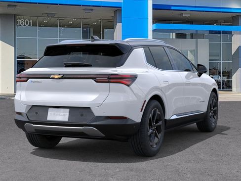New 2025 Chevrolet Equinox EV LT image 4