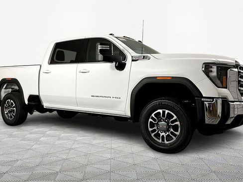 New 2026 GMC Sierra 2500 SLE w/ SLE Value Package; image 3