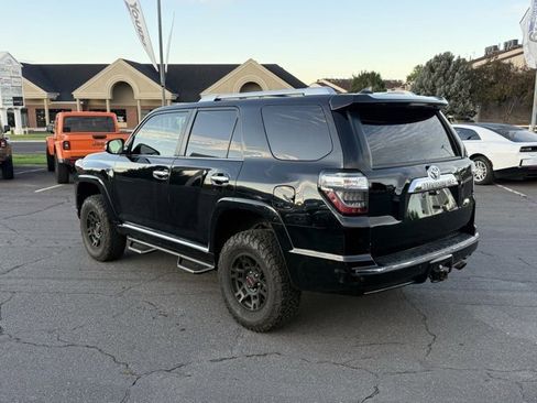 Used 2018 Toyota 4Runner Limited image 8