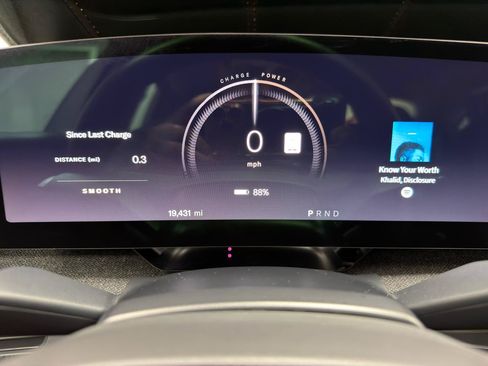 Used 2025 Lucid Air Pure RWD image 19