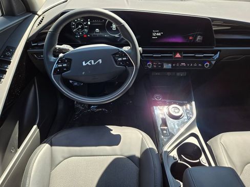 Used 2023 Kia Niro Wind FWD image 18