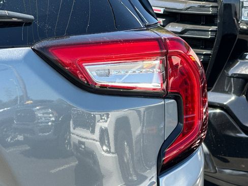 Used 2023 GMC Terrain SLT image 51