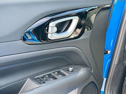 New 2026 Jeep Compass Latitude image 12