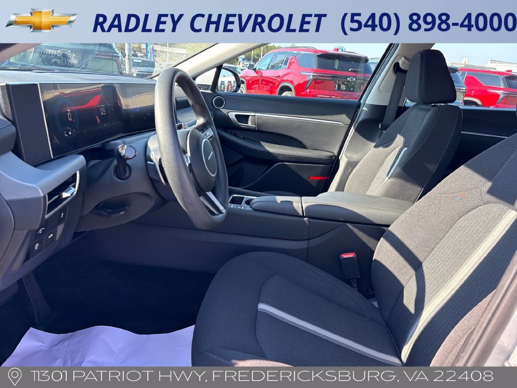 Used 2025 Hyundai Sonata SEL FWD image 3