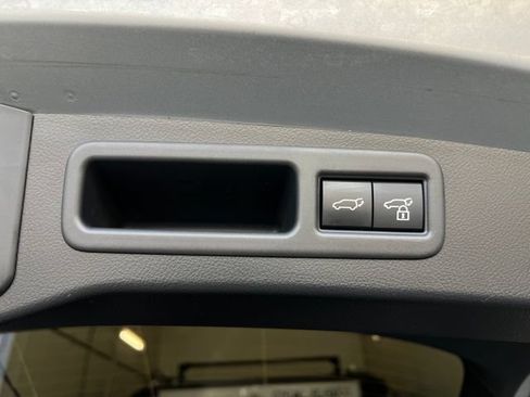 Used 2025 Lexus RX 450h AWD w/ Convenience Package image 23