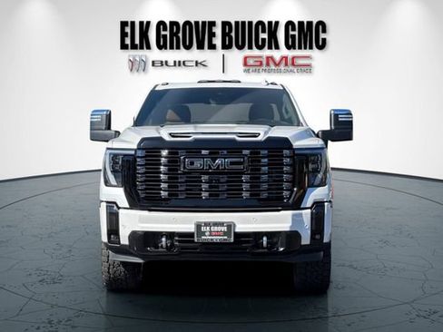 Used 2025 GMC Sierra 2500 Denali Ultimate AWD/4WD image 9