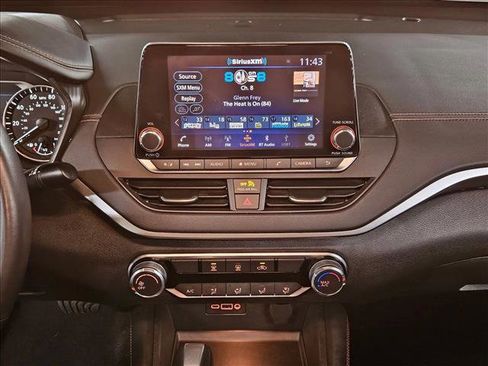 Used 2021 Nissan Altima 2.5 SR image 14