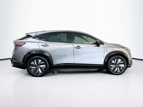 Used 2023 Nissan Ariya AWD image 10