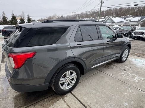 Used 2020 Ford Explorer XLT w/ Equipment Group 202A image 9