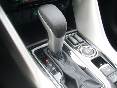 Used 2026 Mitsubishi Eclipse Cross AWD image 28