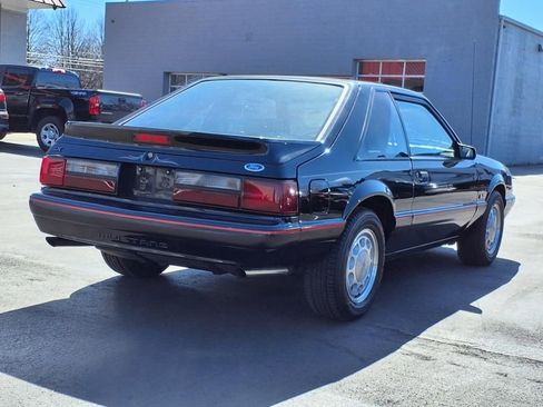Used 1988 Ford Mustang LX RWD image 5