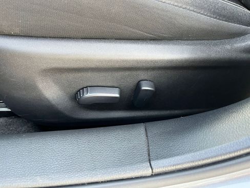 Used 2025 Nissan Altima 2.5 SV image 22