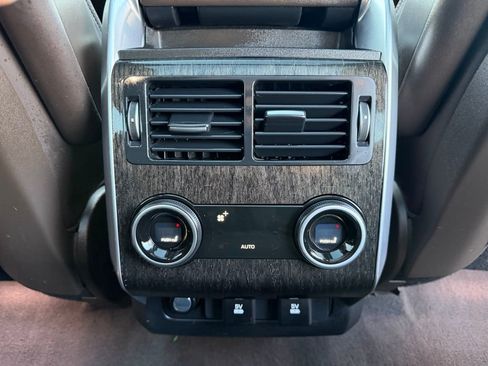 Used 2020 Land Rover Range Rover Sport HSE image 23