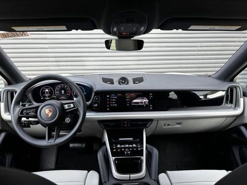 New 2026 Porsche Cayenne Coupe image 13