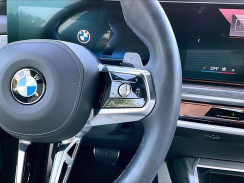 Used 2024 BMW 740i xDrive w/ Executive Package AWD/4WD image 26