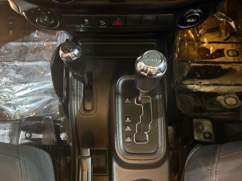 Used 2016 Jeep Wrangler Unlimited Sport w/ Quick Order Package 24S AWD/4WD image 45