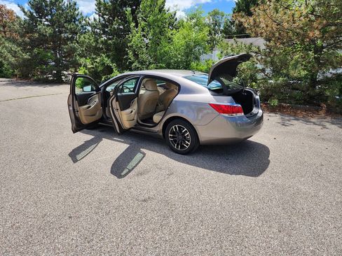 Used 2010 Buick LaCrosse CX FWD image 17