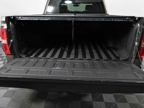 Used 2015 GMC Sierra 1500 SLE w/ SLE Value Package RWD image 8