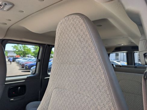 Used 2019 Chevrolet Express 2500 LT w/ LT Preferred Equipment Group RWD image 12