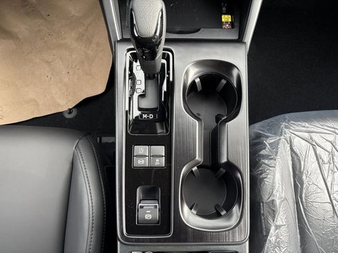 New 2026 Subaru Outback Premium AWD/4WD image 10