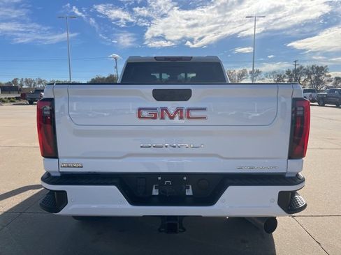 Used 2024 GMC Sierra 2500 Denali w/ Denali Reserve Package image 5