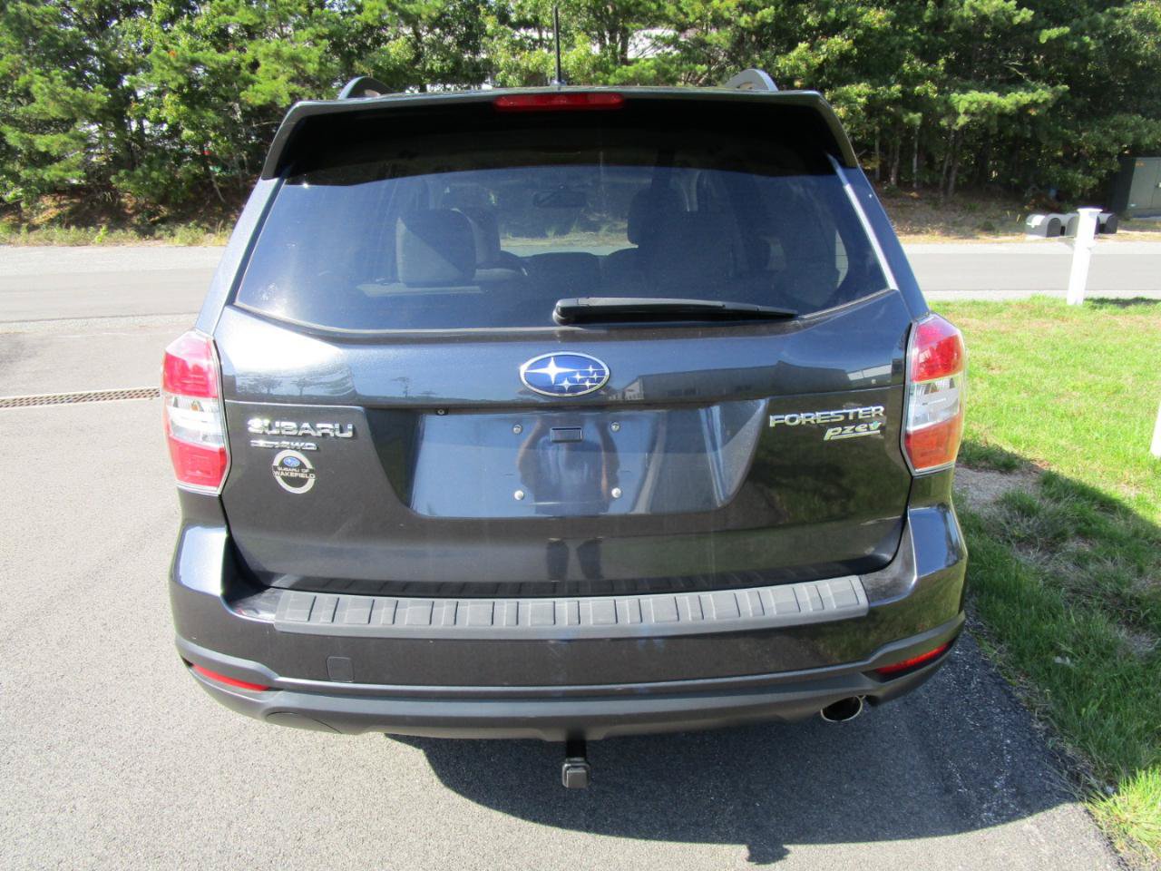 Used 2015 Subaru Forester 2.5i Limited AWD/4WD image 6