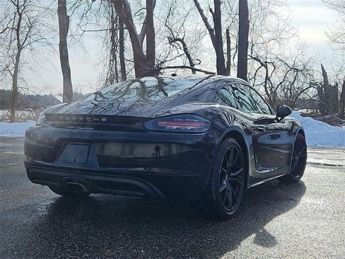 Used 2019 Porsche 718 Cayman image 7