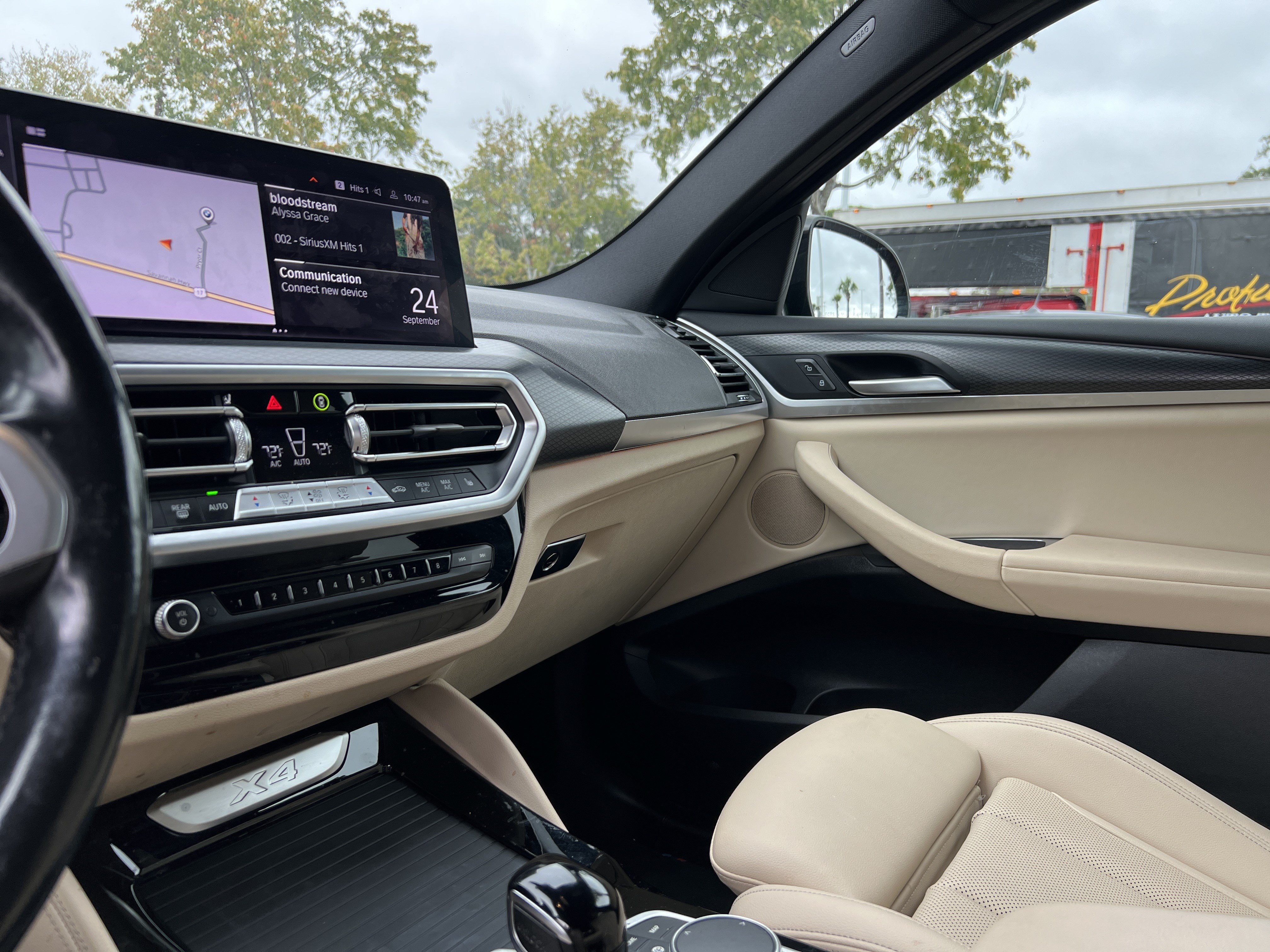 Used 2022 BMW X4 xDrive30i w/ M Sport Package 2 AWD/4WD image 30