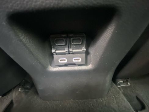 Used 2024 Toyota RAV4 XLE AWD/4WD image 27