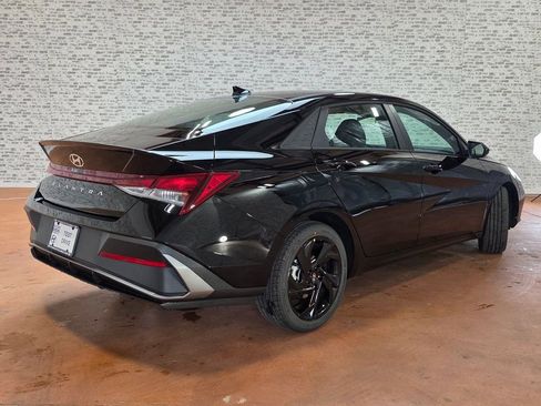 New 2026 Hyundai Elantra SEL Sport Premium FWD image 7