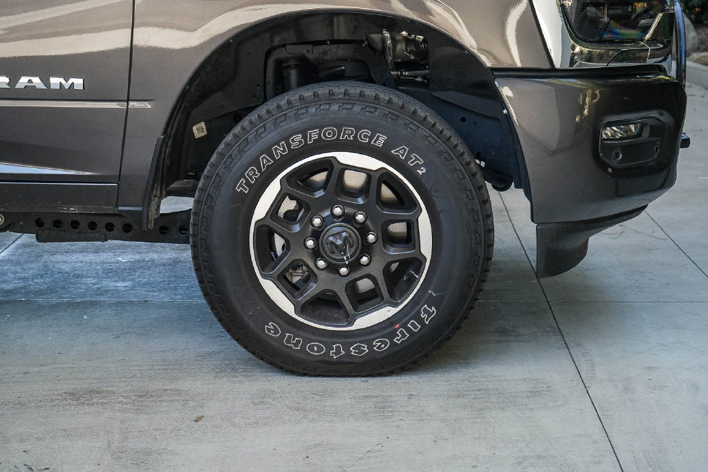 Used 2026 RAM 2500 Laramie AWD/4WD image 10