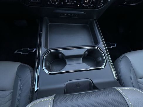 Certified 2025 Chevrolet Silverado 2500 ZR2 w/ ZR2 Bison Edition image 26