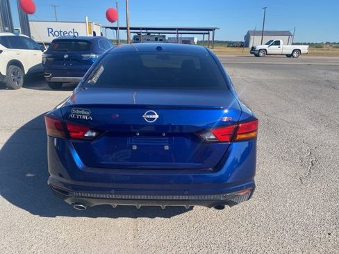 Used 2024 Nissan Altima 2.5 SR w/ SR Premium Package image 5